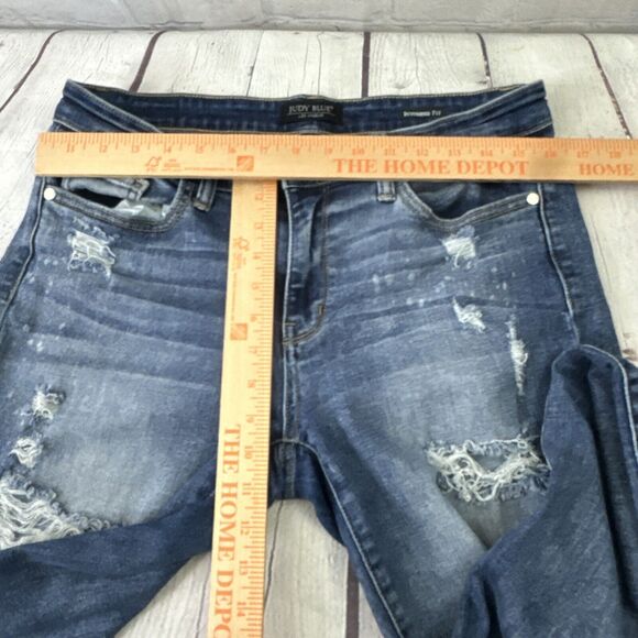 Judy Blue Jeans Womens 11/30 Blue Boyfriend Fit Distressed Stretch Mid Rise - Picture 13 of 13